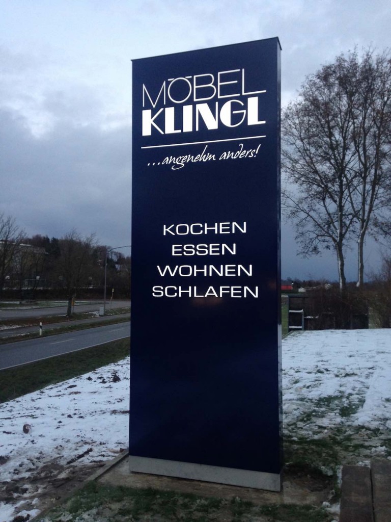 Referenzen Leuchtreklame - Lichtwerbung - Werbepylonen ...