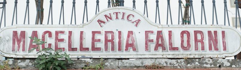 Fassadenschild beleuchtet Metall