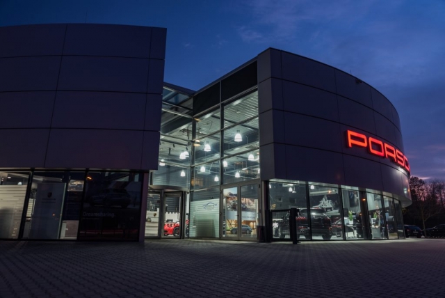 Autohaus LED Umrüstung