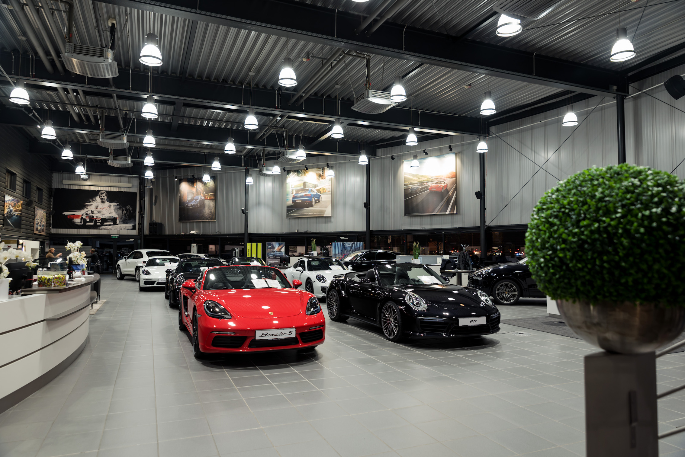 Porsche Autohaus Regensburg LED Beleuchtung Innen