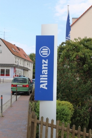 Werbepylon gerade unbeleuchtet (3)