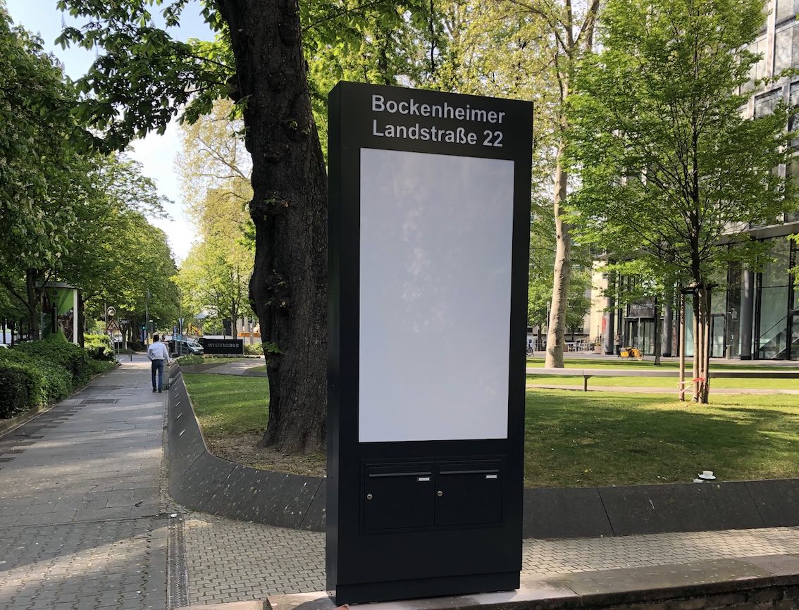 Werbepylone Doppelbriefkasten Unternehmensberatung